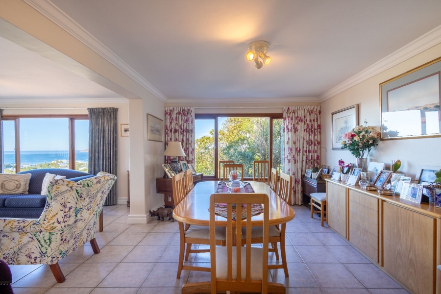 4 Bedroom Property for Sale in Lower Robberg Western Cape